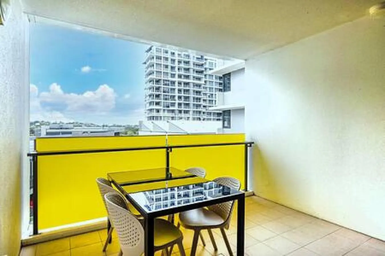 54Q Abnb-Style Apt Opposite Lush Park Playground, Portside 2Br Fpkg Brisbane Holiday home